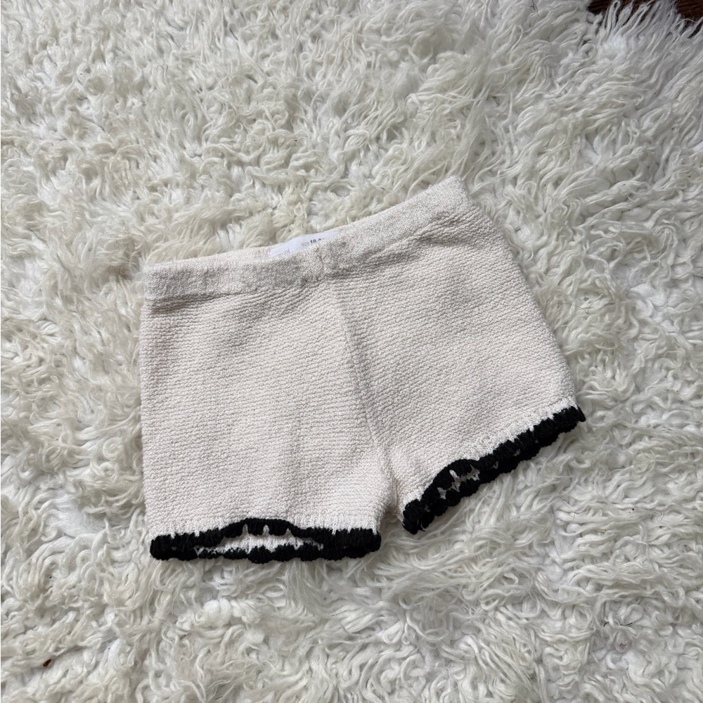Zara Ivory and Black Knit Shorts